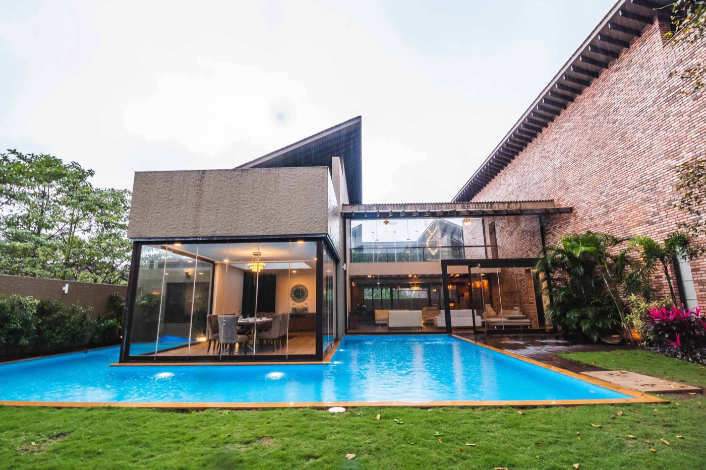 Hire A Villa — frame 17 by Sohail Joshi