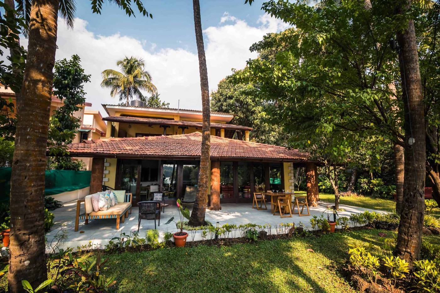 Hire A Villa — frame 36 by Sohail Joshi
