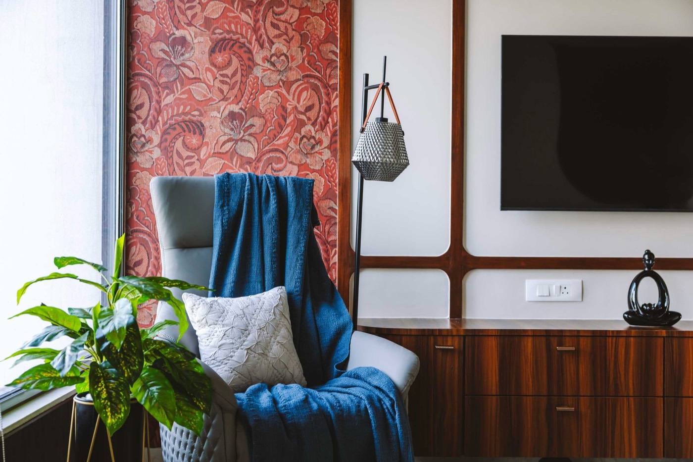 Oberoi Enigma — frame 09 by Sohail Joshi