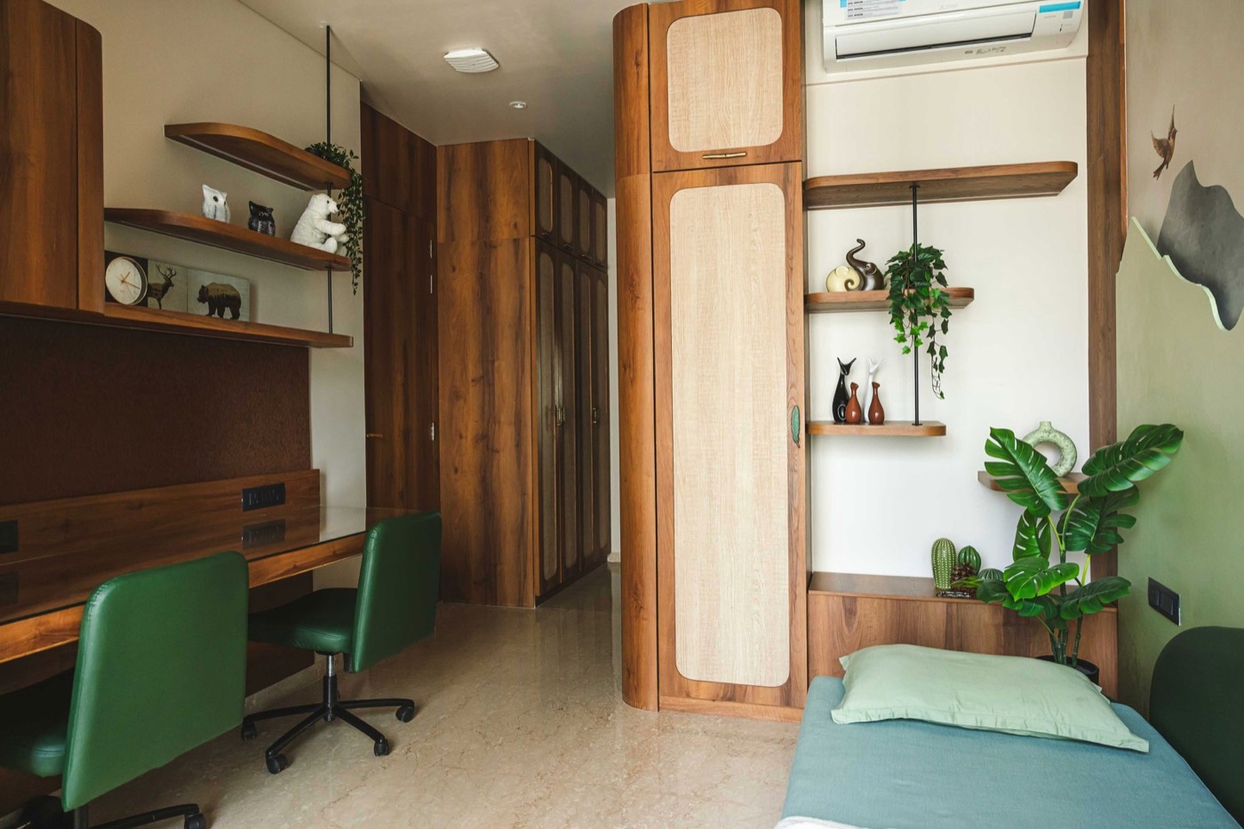 Oberoi Enigma — frame 15 by Sohail Joshi
