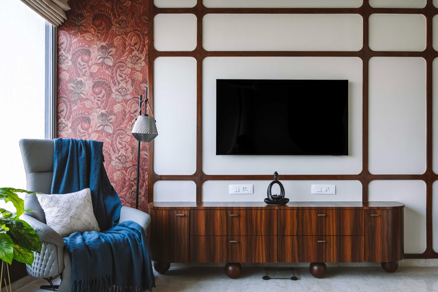Oberoi Enigma — frame 24 by Sohail Joshi